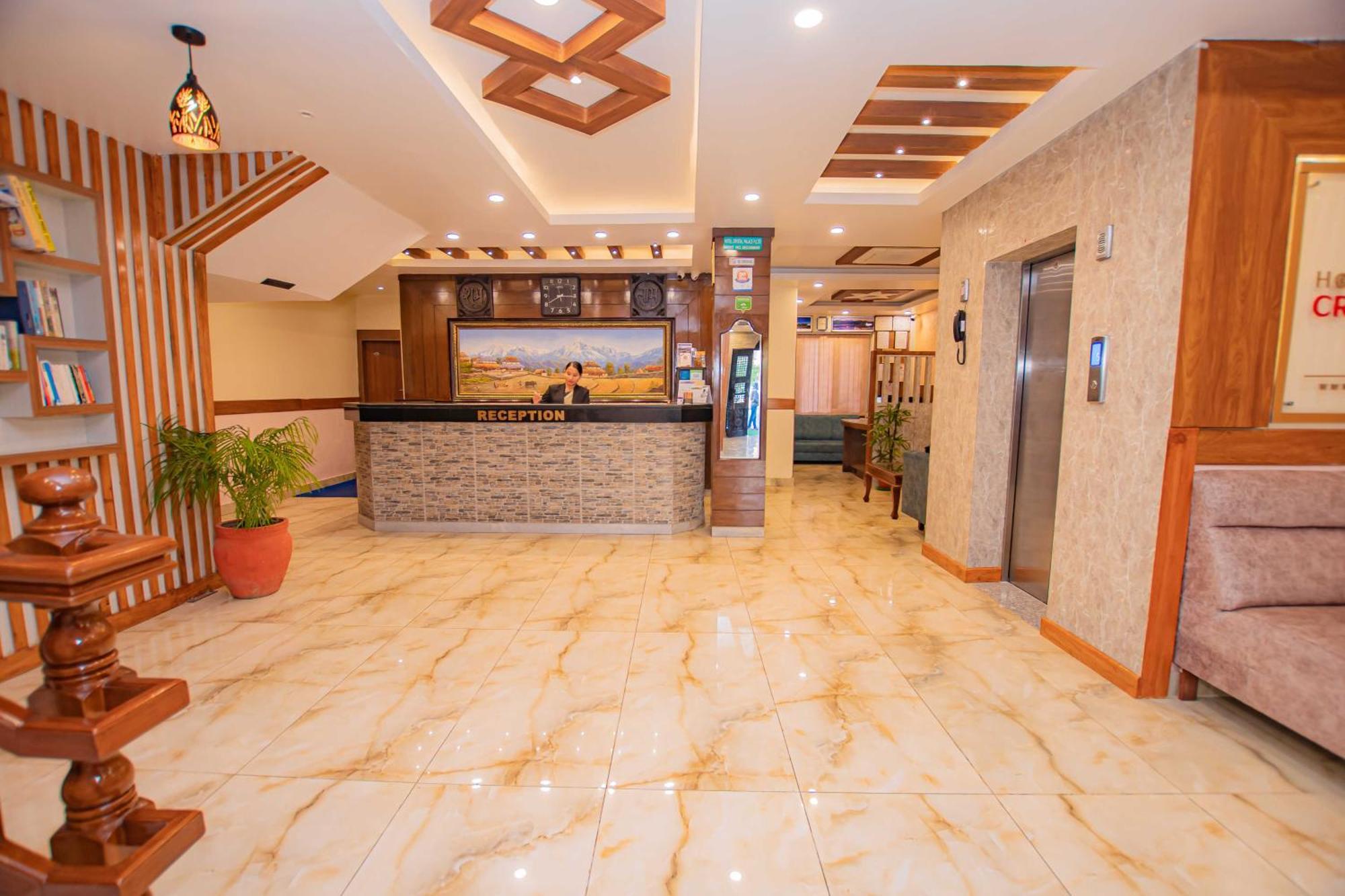 Hotel Crystal Palace Pokhara Exteriör bild